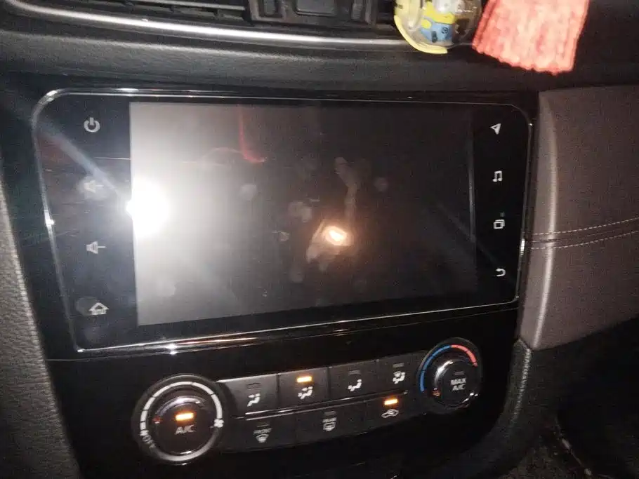 Nissan Qashqai — миниатюра 13