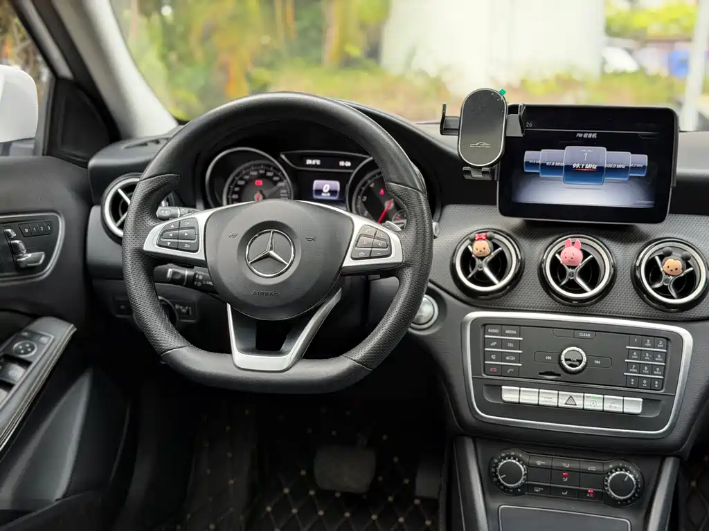 Mercedes-Benz GLA 2019 GLA 200