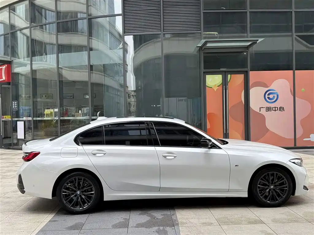 BMW 3 Series 3 2023 325Li M Sport