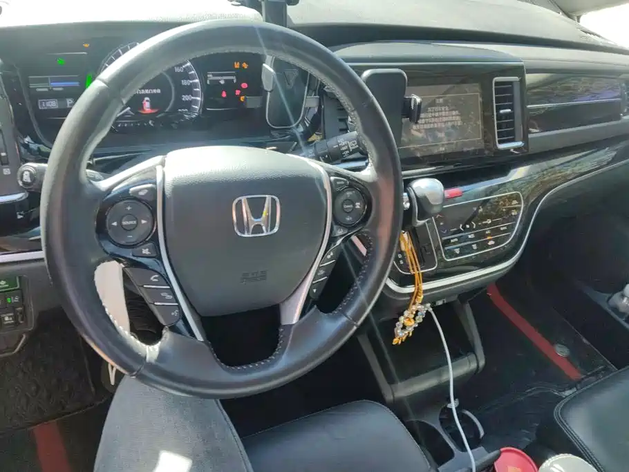 Honda Elysion — миниатюра 12