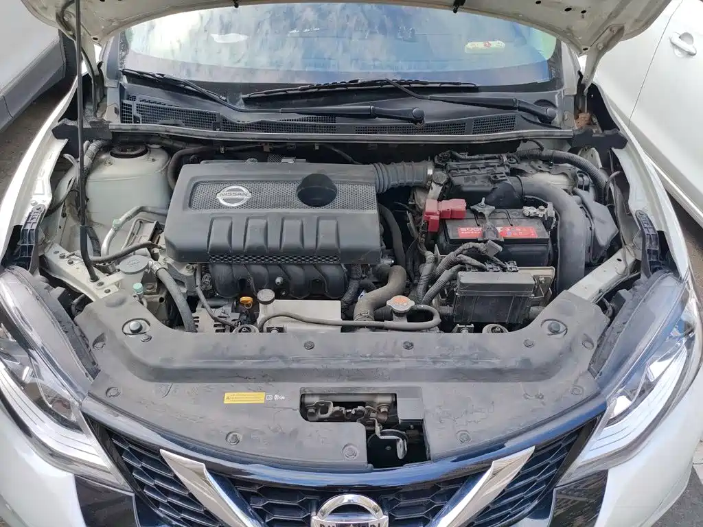 Nissan Tiida — миниатюра 16