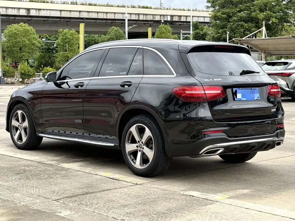 Mercedes-Benz GLC — миниатюра 8