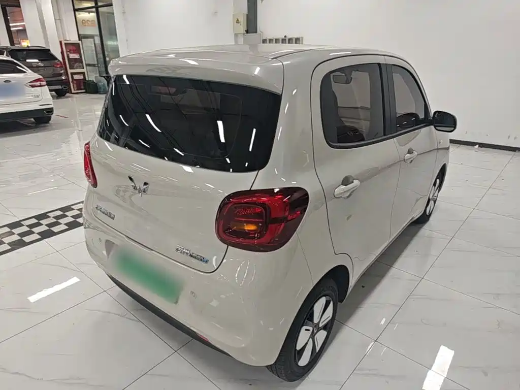 Wuling MINIEV — миниатюра 7