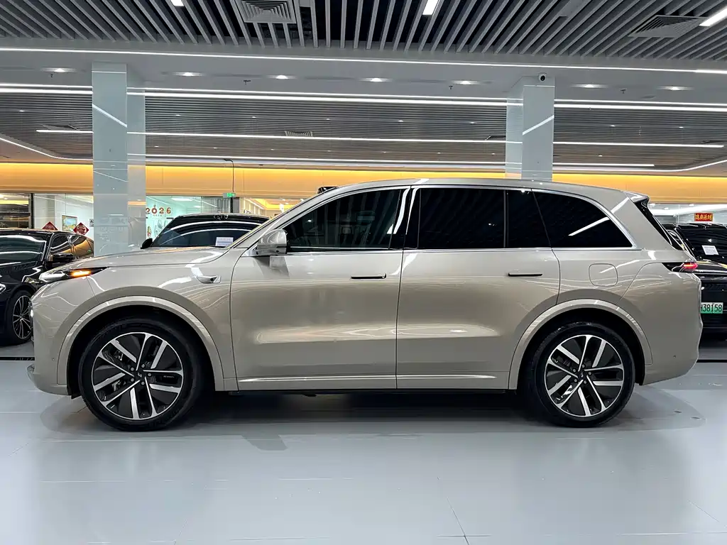 Li Auto Li L8 — миниатюра 3