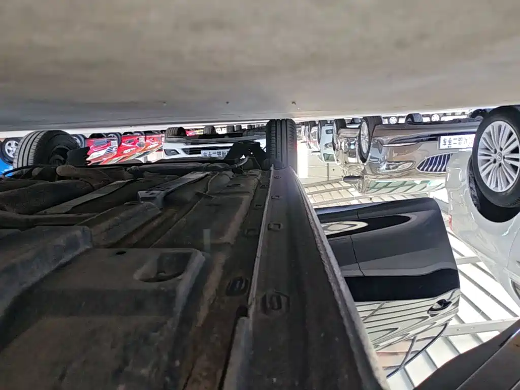 Volkswagen Santana — миниатюра 21