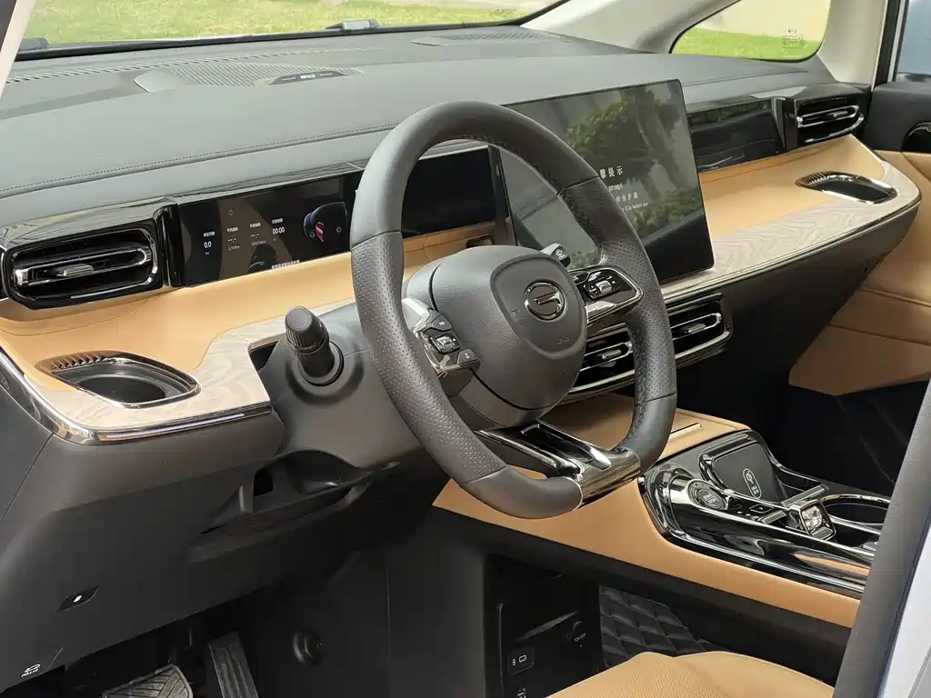 GAC TRUMPCHI E8 NEW ENERGY