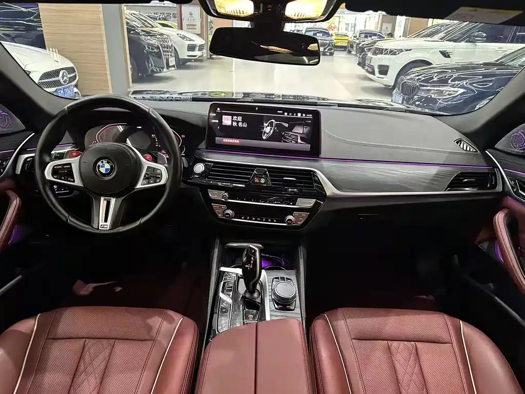 BMW 5 Series — миниатюра 11