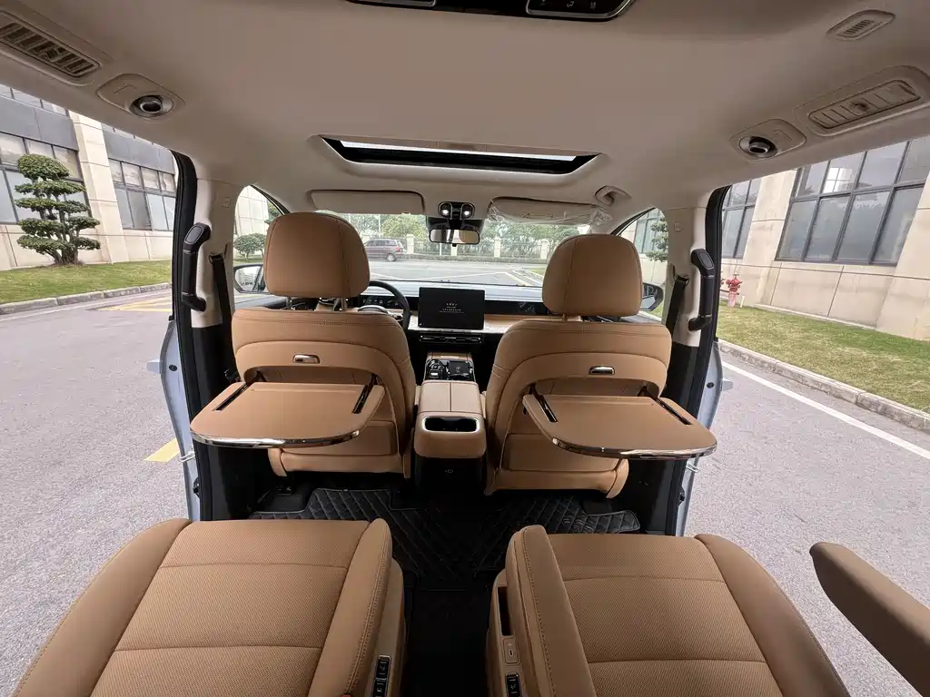 GAC TRUMPCHI E8 NEW ENERGY