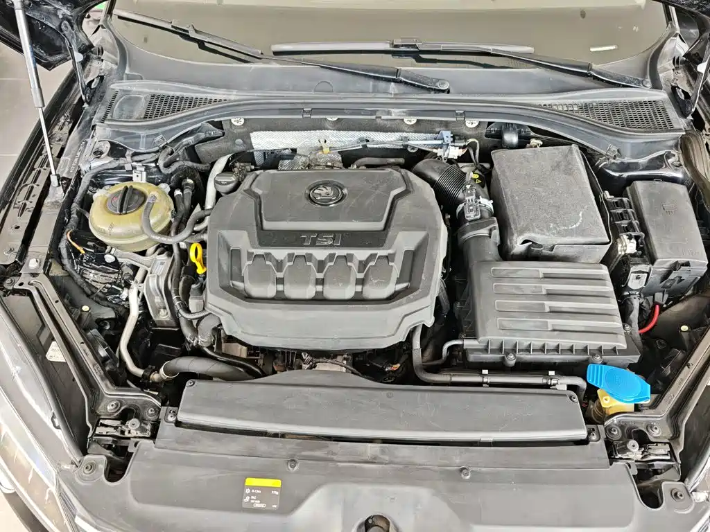 Skoda Superb — миниатюра 20