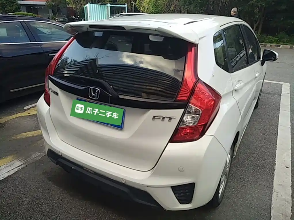 Honda Fit — миниатюра 7