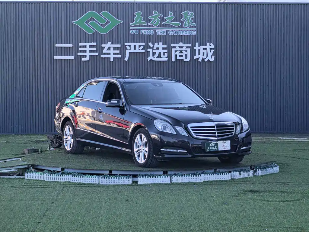 Mercedes-Benz E-Class — миниатюра 3