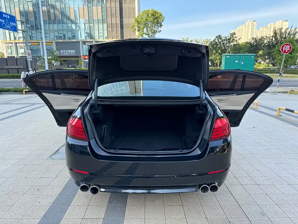 BMW 5 Series 5 2011 520Li Elegant