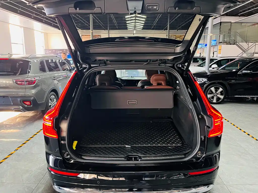 Volvo XC60 — миниатюра 5