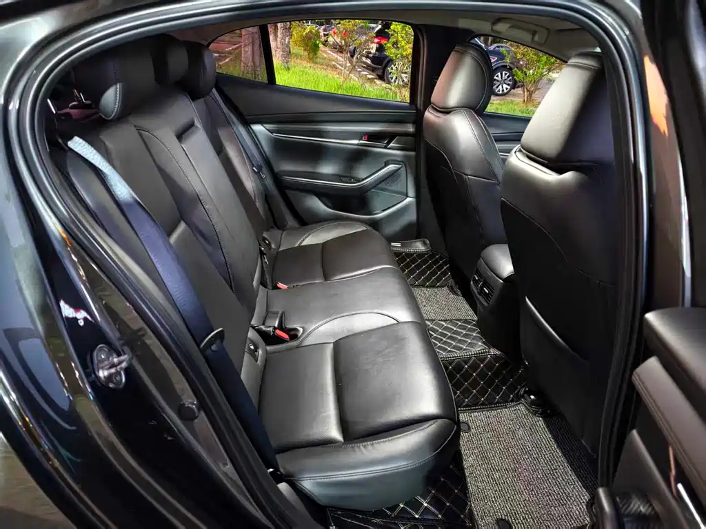 Mazda 3 Axela — миниатюра 6