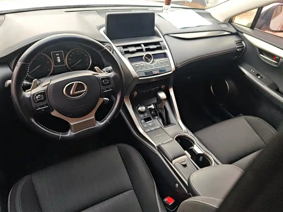 LEXUS NX