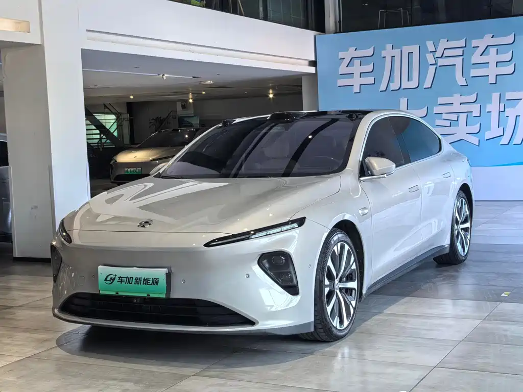 NIO ET7