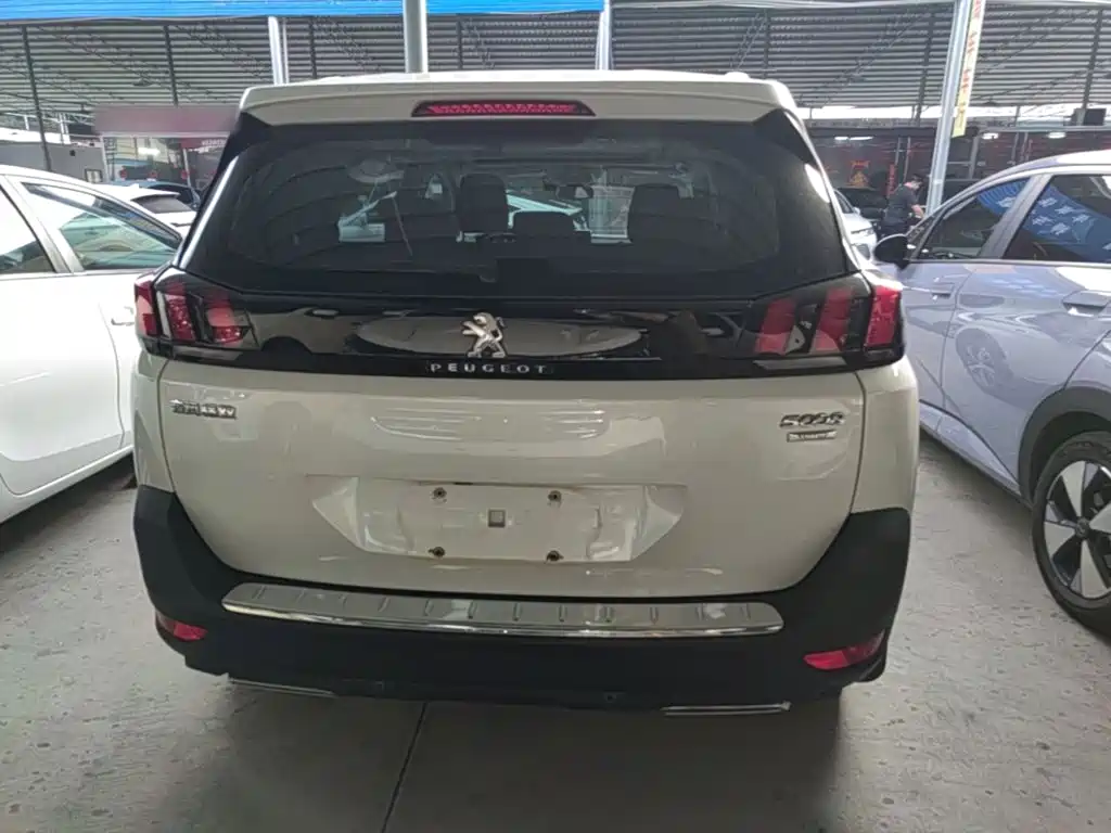 Peugeot 5008 — миниатюра 6