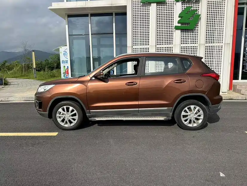BAIC Senova X35 — миниатюра 10