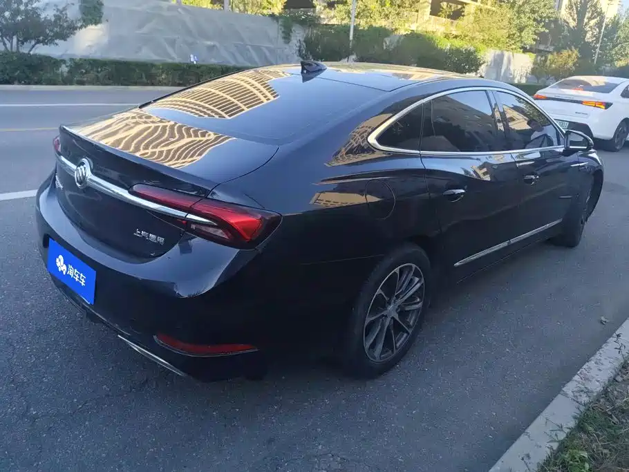 Buick LaCrosse — миниатюра 3