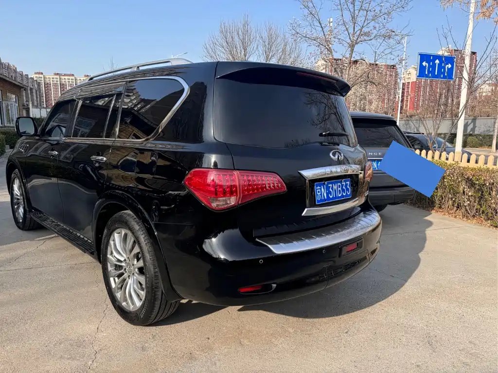 INFINITI QX80