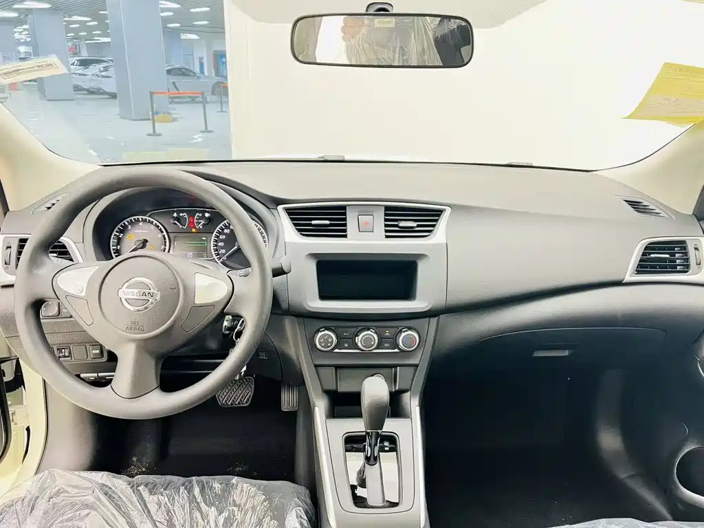 Nissan Sylphy — миниатюра 9