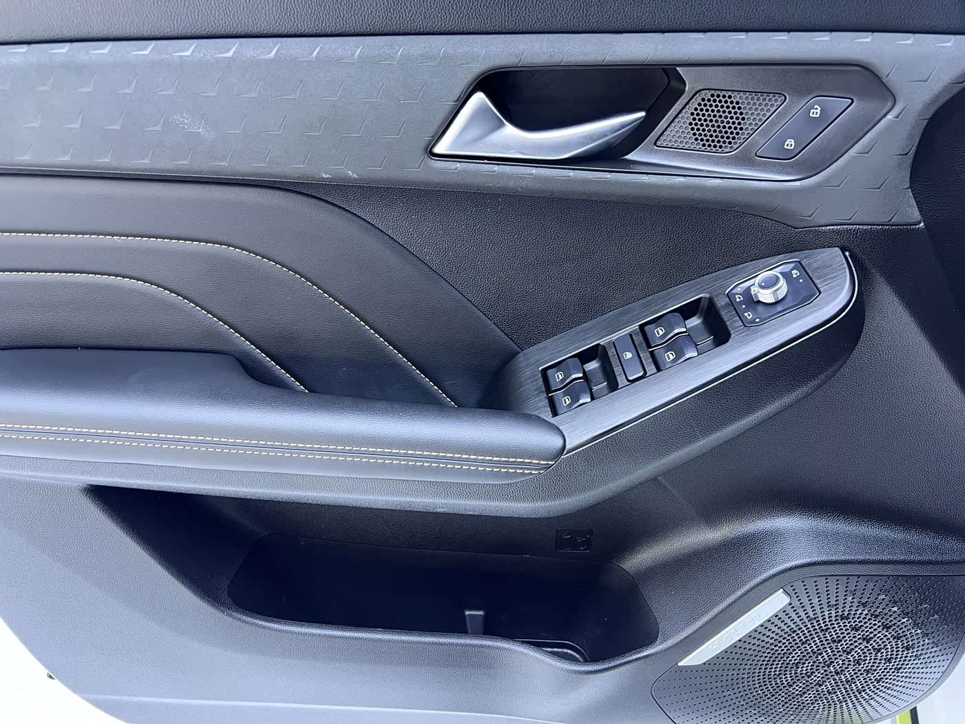 Haval Haval Chitu 1.5 л 2022 г. Белый, пробег 42000 км
