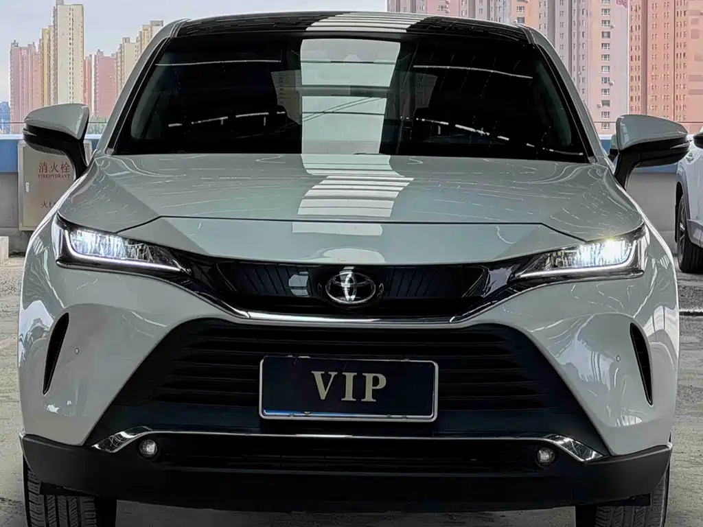 Toyota Harrier — миниатюра 2