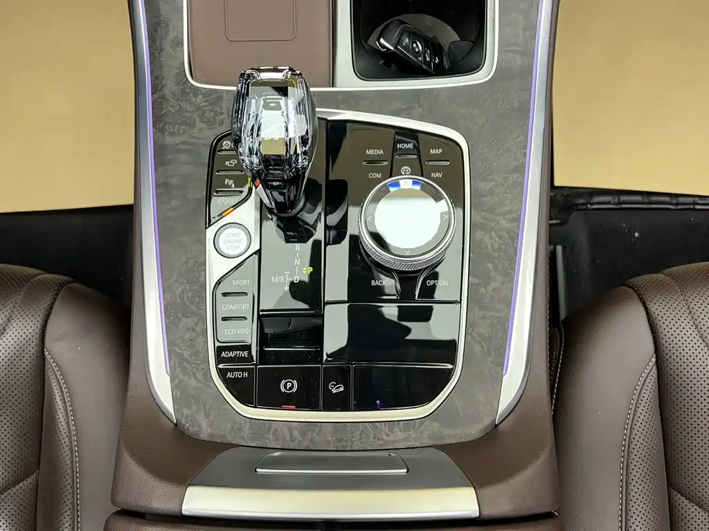 BMW X5 — миниатюра 24