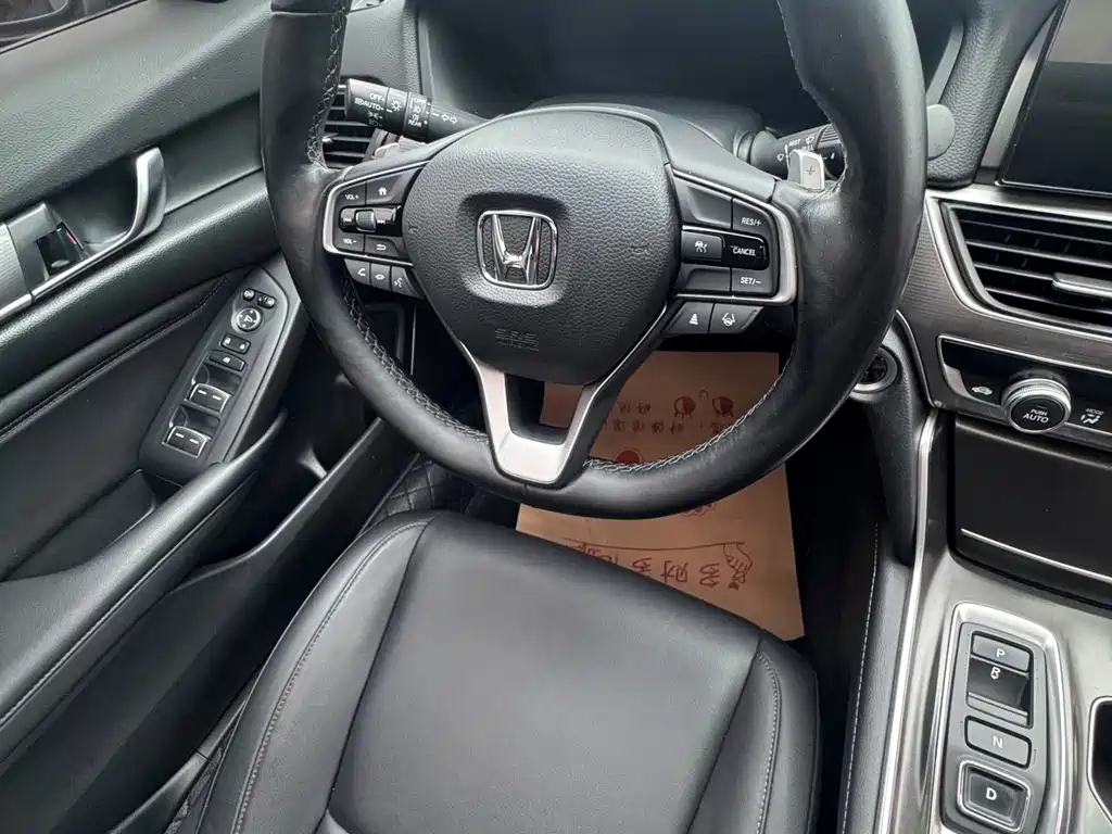 Honda Accord — миниатюра 8