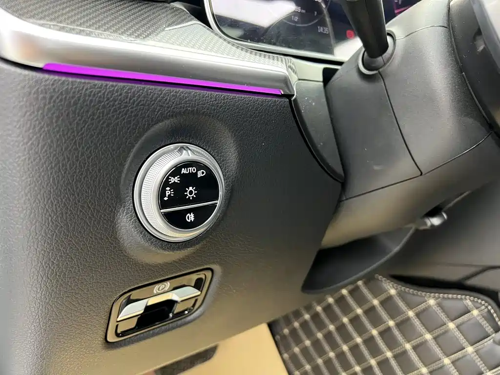 Mercedes-Benz C-Class — миниатюра 33