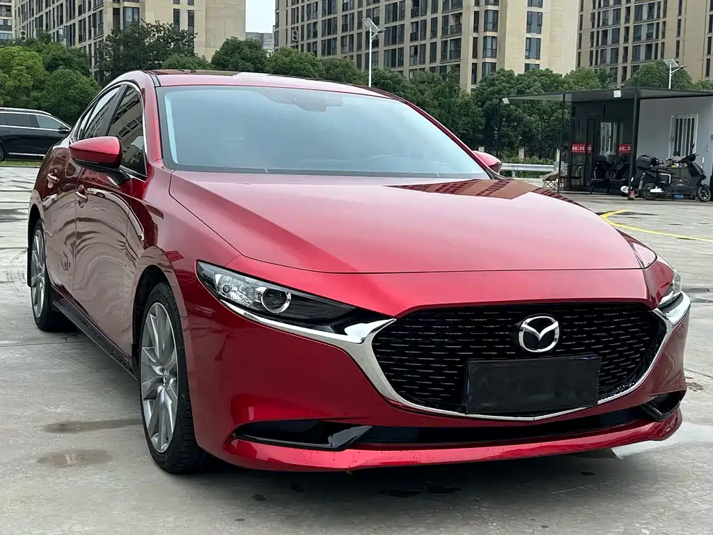 Mazda 3 Axela - фото 3