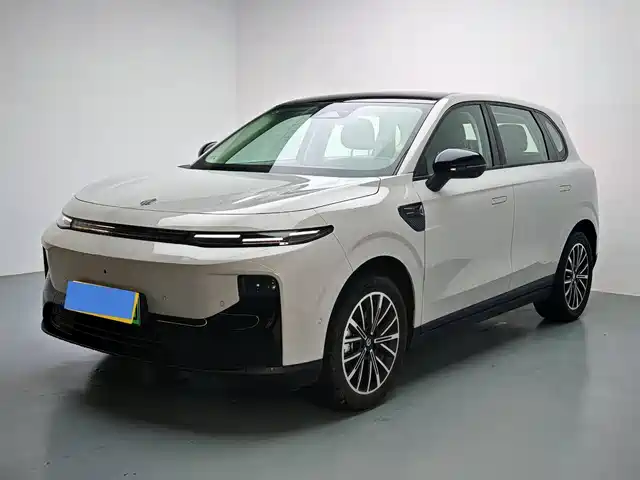 ZERO-RUNNING CAR ZERO RUN B10 2025