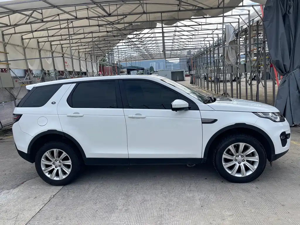 Land Rover Discovery Sport — миниатюра 4