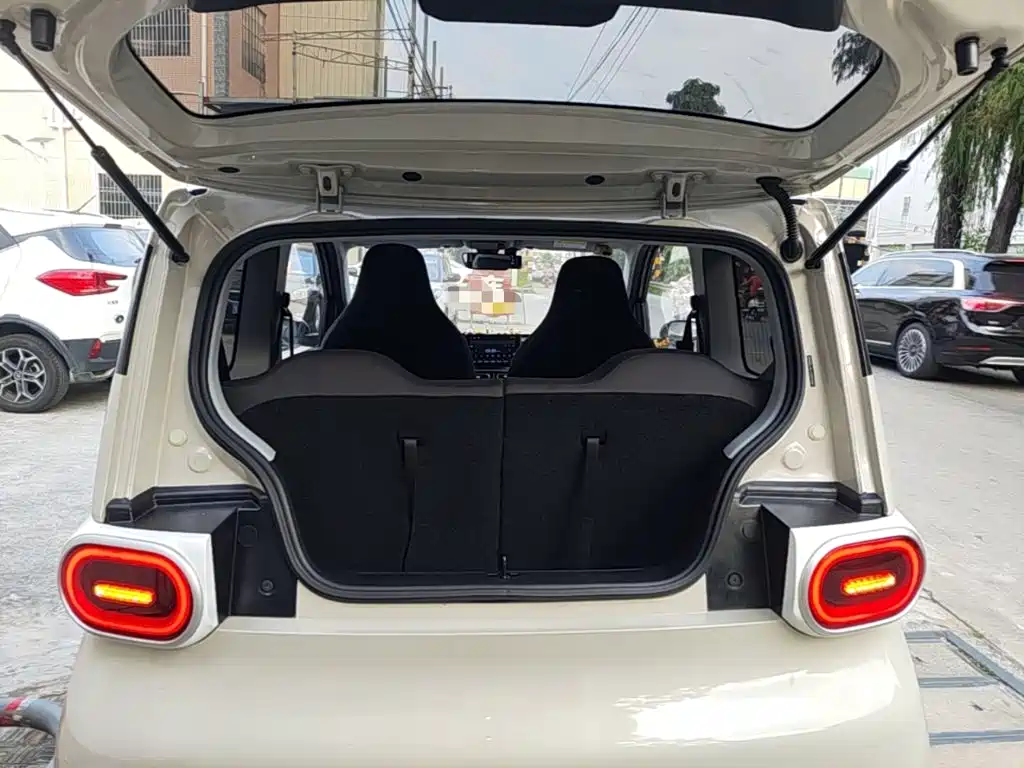 Wuling MINIEV — миниатюра 19