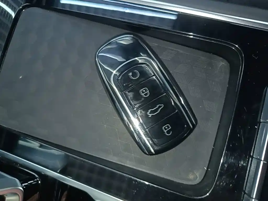 Chery Tiggo 8 — миниатюра 9