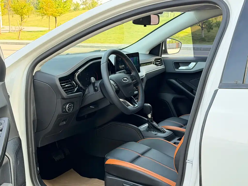 Ford Focus — миниатюра 8