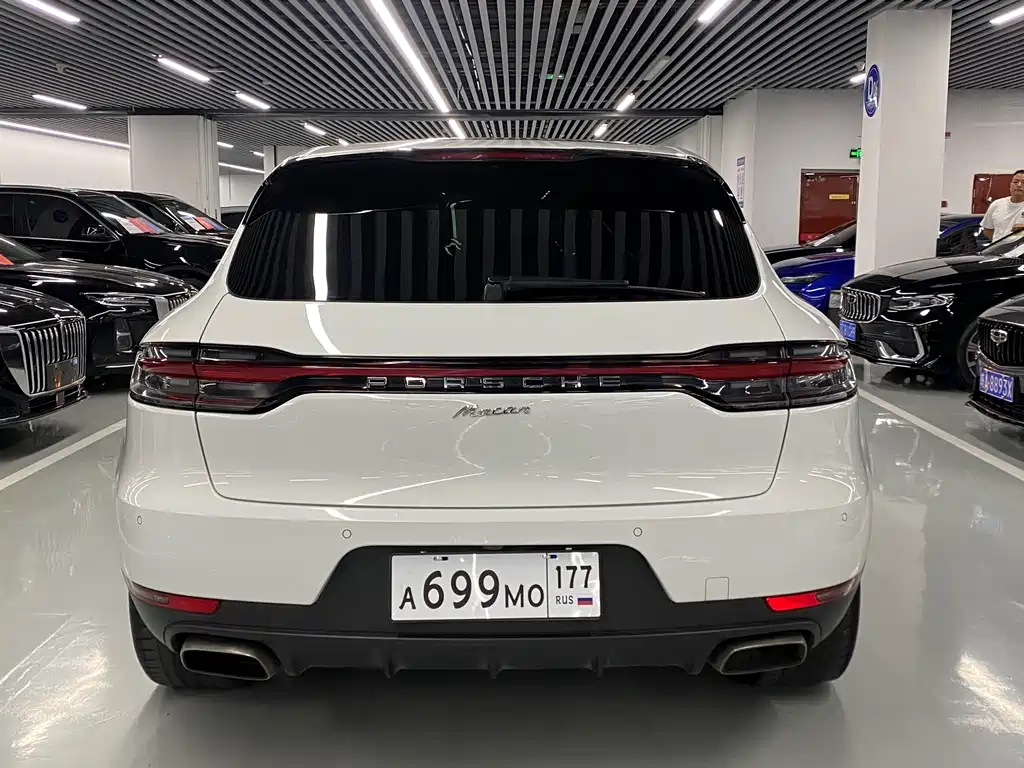 Porsche Macan — миниатюра 13