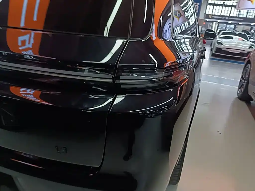 Li Auto Li L8 — миниатюра 8