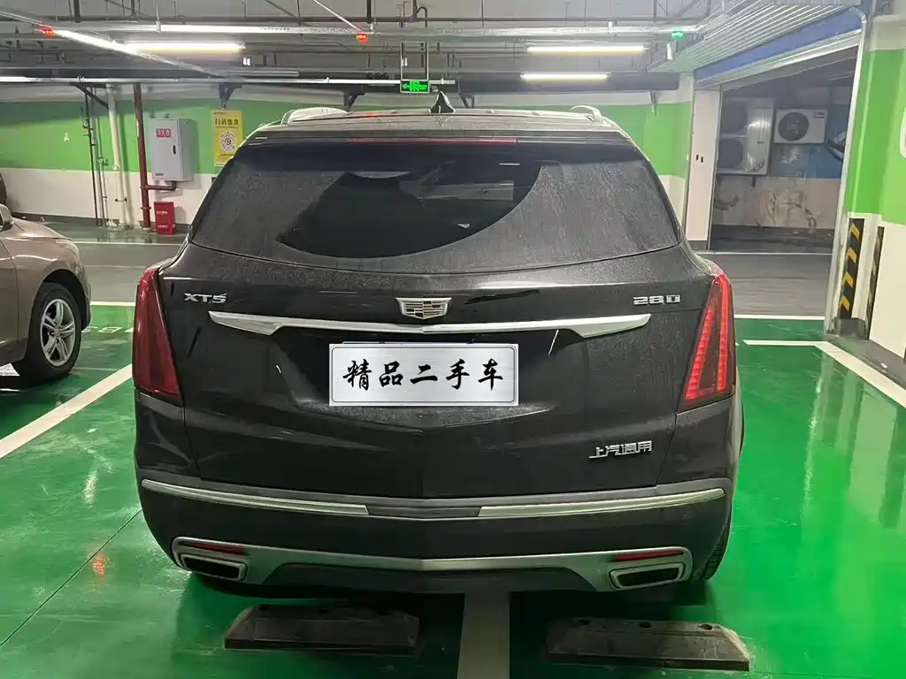 CADILLAC XT5