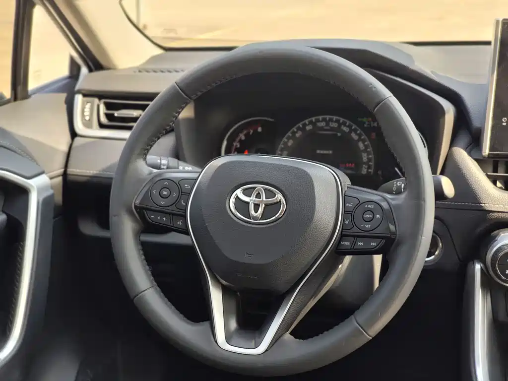Toyota RAV4 — фотографии объявления, Фото 20