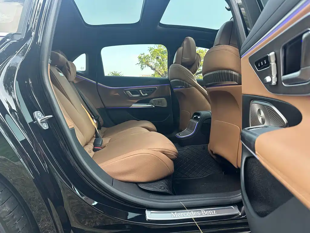 Mercedes-Benz E-Class — миниатюра 15