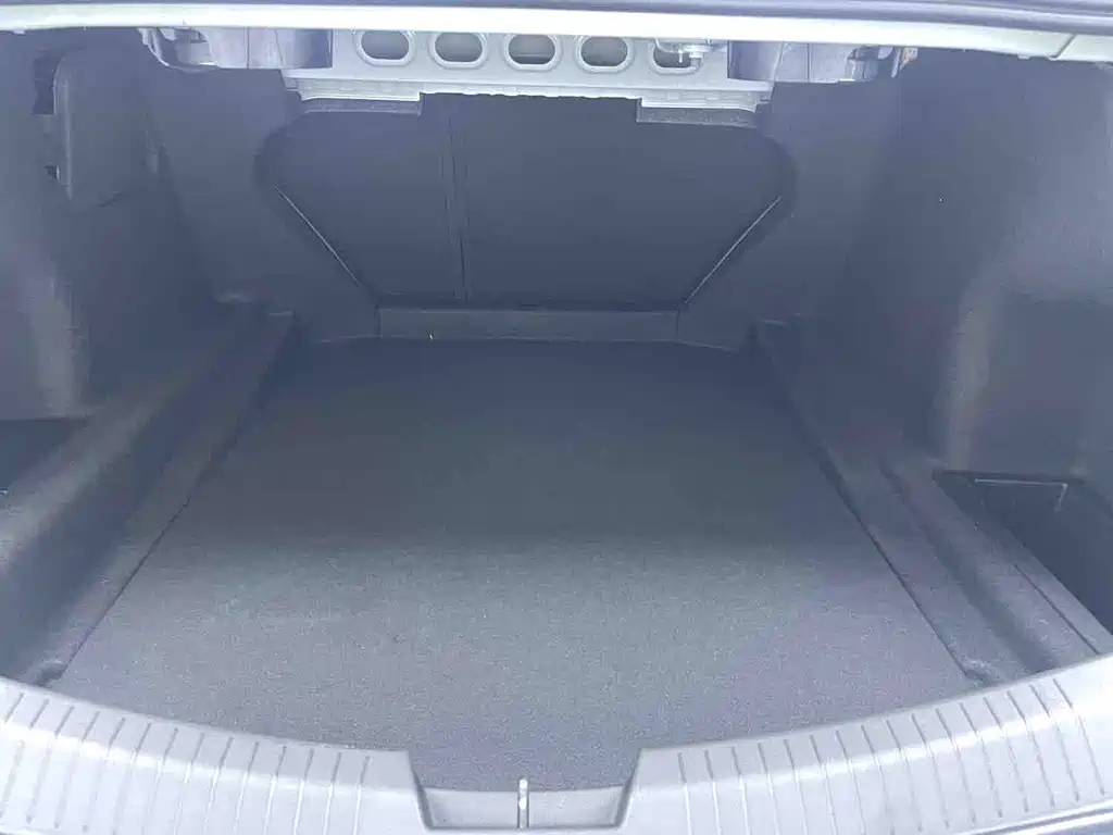 Cadillac CT5 — миниатюра 14