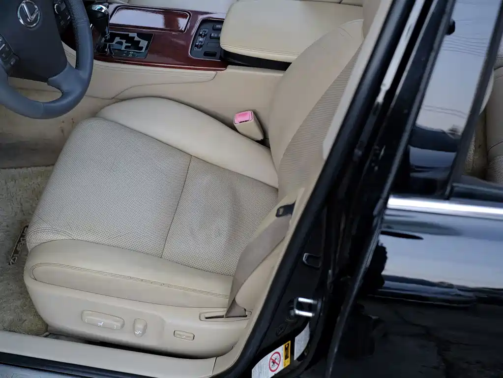 Lexus GS — миниатюра 26