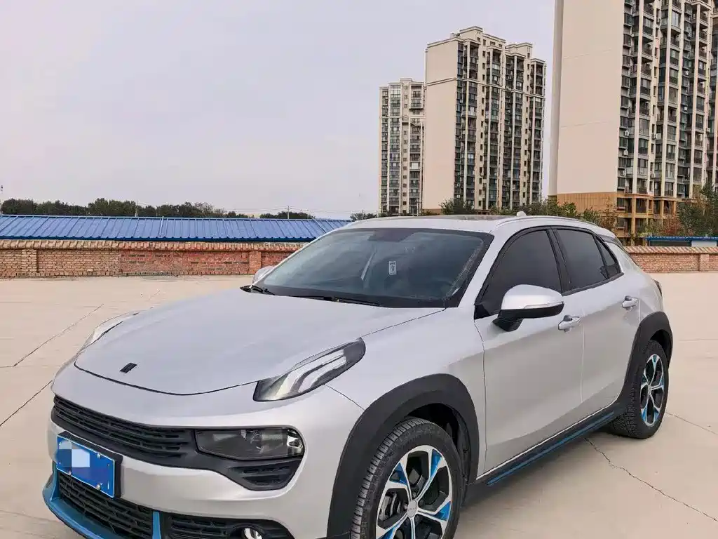 Lynk & Co 02