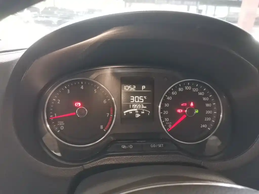 Volkswagen Polo — миниатюра 12