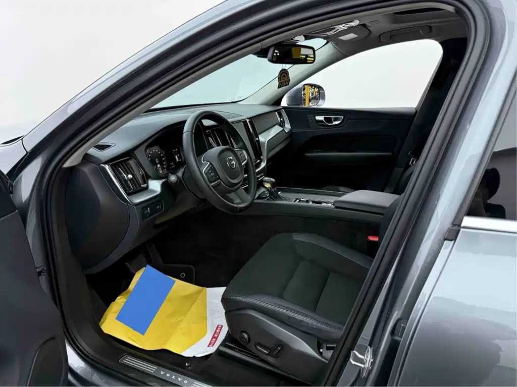 Volvo XC60 2019 T4 V