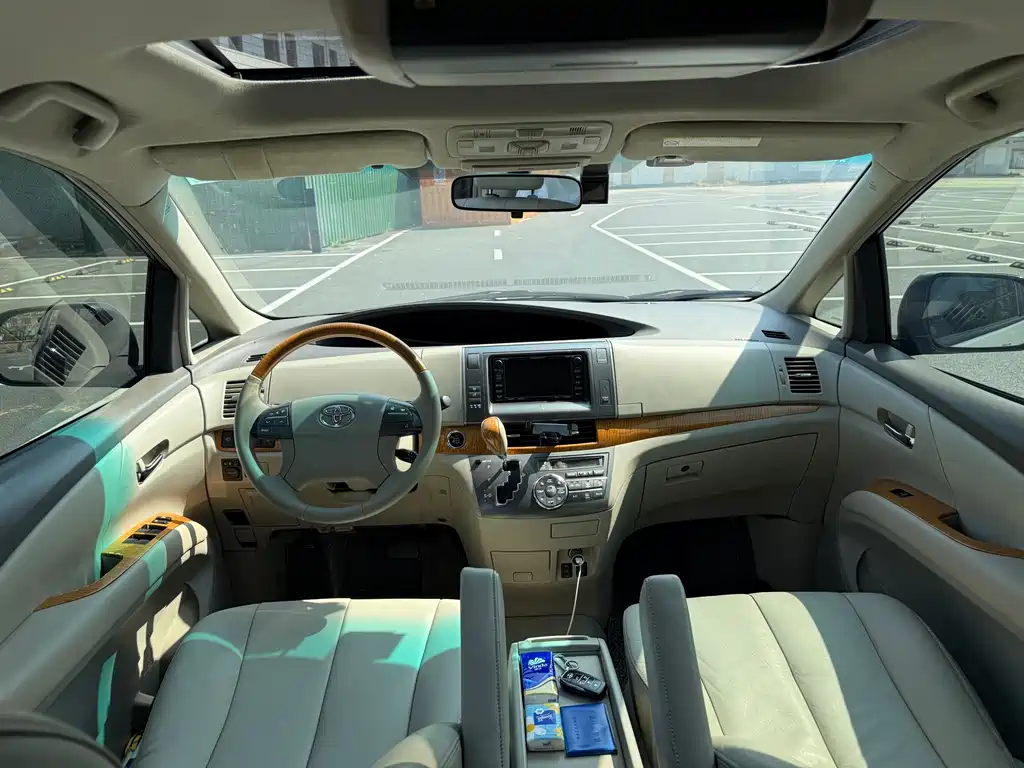 Toyota Previa — миниатюра 11