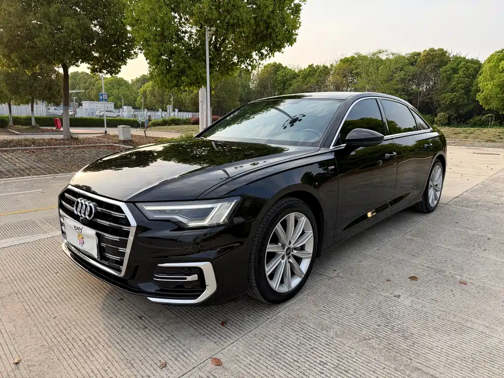 Audi A6L 2022