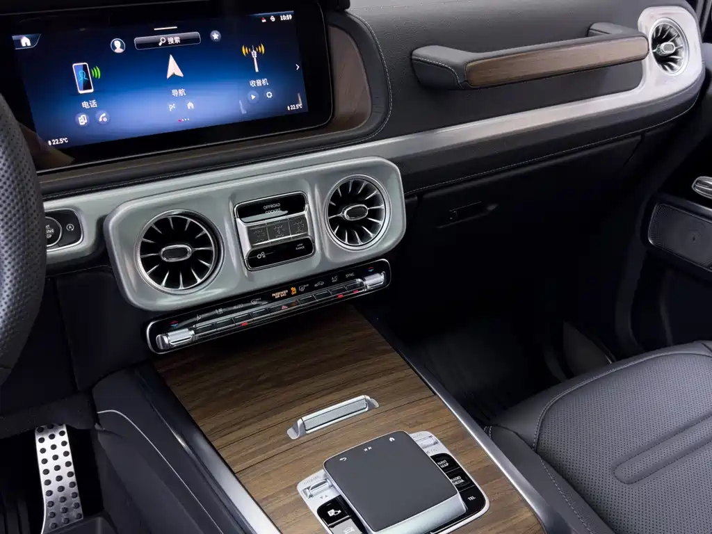 Mercedes-Benz G-Class — миниатюра 18