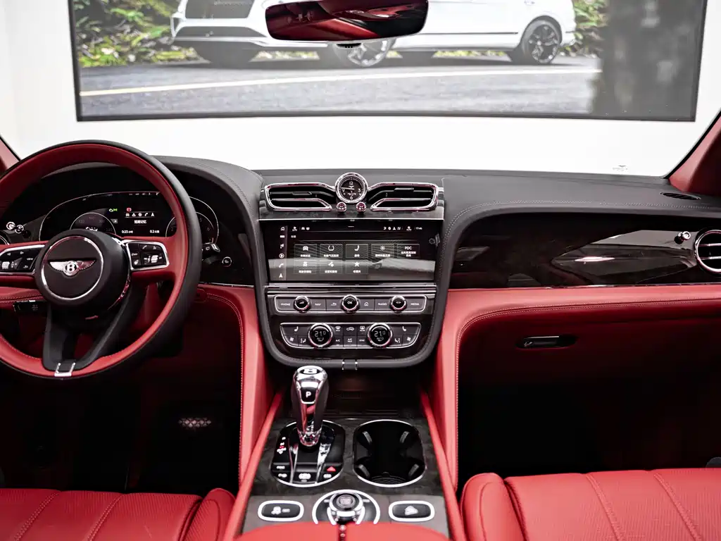 Bentley Bentayga — миниатюра 7